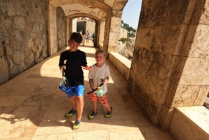 Tur til Costa Brava: Kyststier, snorkling, klippehopping og måltid