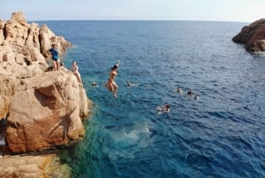 Tur til Costa Brava: Kyststier, snorkling, klippehopping og måltid