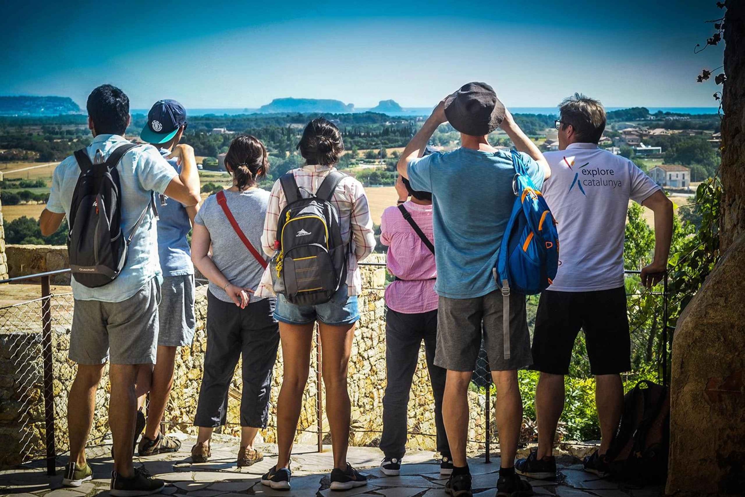 Из Барселоны: однодневный тур по Жироне и Коста-Браве