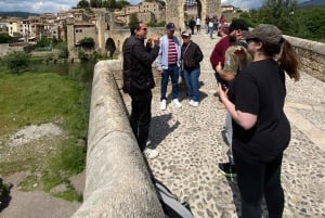 From Barcelona: Girona, Besalú & Medieval Villages Day Trip