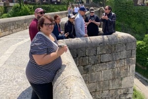 From Barcelona: Girona, Besalú & Medieval Villages Day Trip