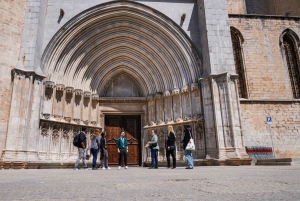 Из Барселоны: полный день в Жироне