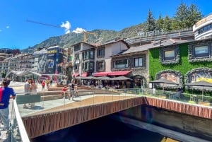 From Barcelona: Guided Day Trip to Andorra and France