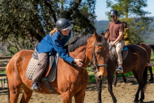 Desde Barcelona: Excursión a caballo por el Parque Nacional de Montserrat