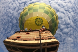 From Barcelona: Hot Air Balloon Flight at Sunrise