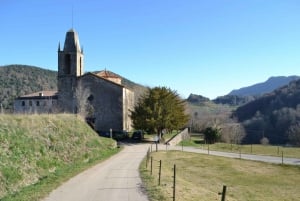 From Barcelona: Medieval Villages and Volcanic Hiking Tour