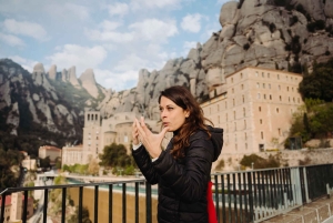 Fra Barcelona: Dagstur til Montserrat og vingården Cava