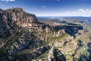 De Barcelona: Excursão guiada de 1 dia a Montserrat