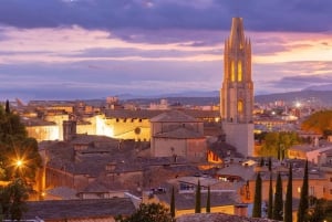 Från Barcelona: Montserrat, Girona & Costa Brava på 2 dagar