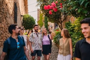 Barcelonasta: Barcelona: Montserrat, Girona & Costa Brava 2 päivässä.