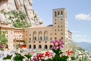Von Barcelona aus: Montserrat Halbtagestour mit Führung