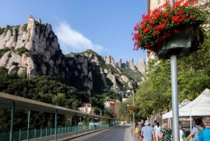 Barcelona: Montserrat Monastery Tour with Optional Tastings
