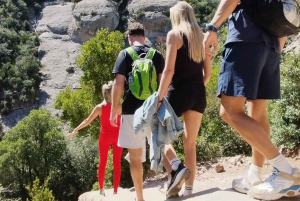 Von Barcelona aus: Kloster Montserrat & Wanderung mit der Seilbahn