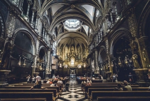 Из Барселоны: Поход на гору Монтсеррат и экскурсия в монастырь