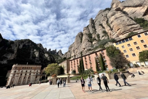 From Barcelona: Montserrat Private Day Trip With Pickup