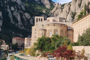 Z Barcelony: Montserrat - prywatna wycieczka z przewodnikiem i kolejka linowa