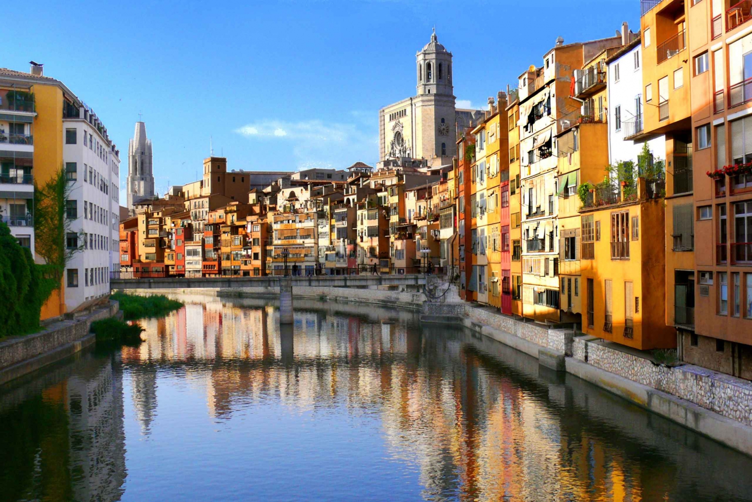 Von Barcelona aus: Private geführte Tour durch Girona und die Costa Brava