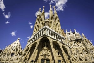 Fra Costa Brava: Barcelona og Antoni Gaudís Work Bus Tour