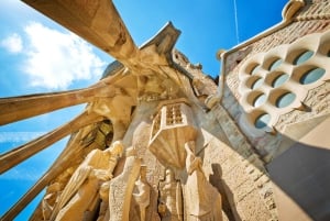 From Costa Brava: Barcelona and Antoni Gaudí's Work Bus Tour