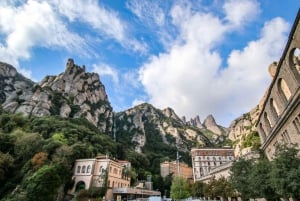 Da Salou: Monastero di Montserrat e Colonia Güell