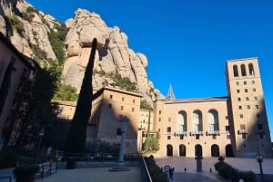 モンセラットへの終日旅行：山頂の修道院