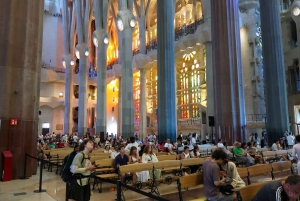 Gaudi Barcelone en 1 jour : Sagrada Familia, Parc Guell, tapas