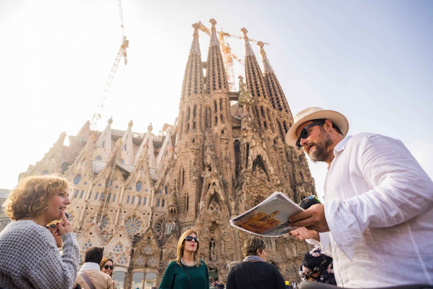 Barcelona: Gaudí Highlights Tour by E-Bike