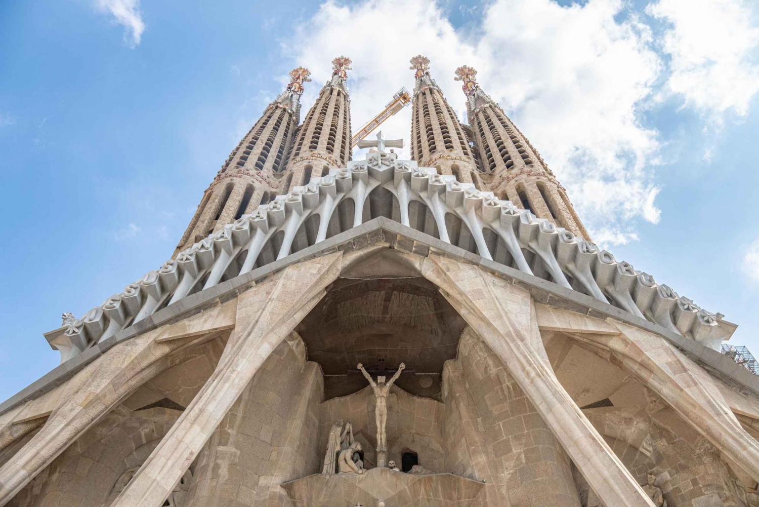 Barcellona: I capolavori della città di Gaudí Tour audio guidato della città