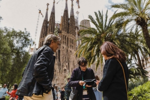 Gaudi Tour with Sagrada Família & Park Güell Tickets