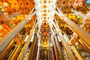 Barcelone : Visite guidée de la Sagrada Familia Accès prioritaire