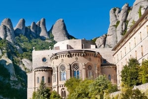 Guidet udforskning af det historiske Montserrat-kloster