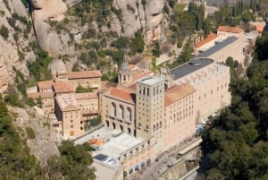 Guidet udforskning af det historiske Montserrat-kloster