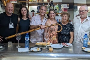 Tapas et vin dans le quartier le plus chaleureux de la ville
