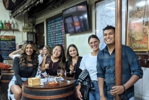 Tapas et vin dans le quartier le plus chaleureux de la ville