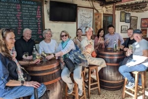 Tapas et vin dans le quartier le plus chaleureux de la ville