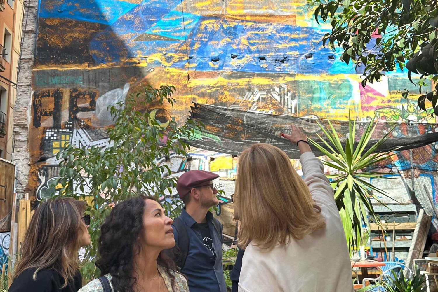 Insider Street Art Tour with Exclusive Studio Visit