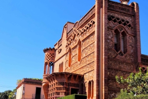 Najważniejsze atrakcje Zwiedzanie z przewodnikiem Krypty Gaudiego i Colonia Güell