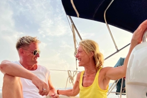 カヴァを片手に夢のセーリング体験をお楽しみください
