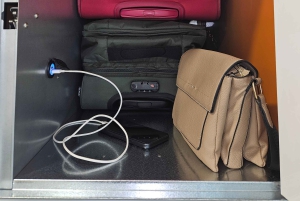 バルセロナのサグラダファミリア近くのロッカー荷物預かり所 24時間営業