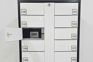 バルセロナのサグラダファミリア近くのロッカー荷物預かり所 24時間営業