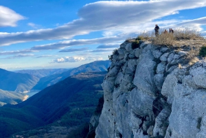 Excursion exclusive dans les villes médiévales et les parcs naturels avec prise en charge