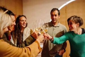 Montserrat & Cava Weinkeller Tour: Tagestour von Barcelona aus