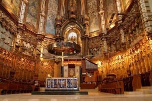 Fra Barcelona: Montserrat-tur med transfer og kjerrebane