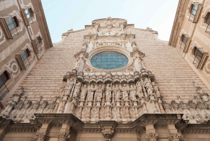 Montserrat: Morning or Afternoon Half-Day Trip with Pickup