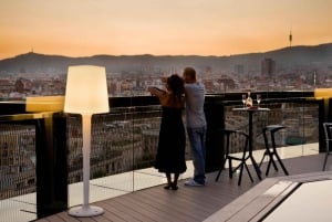 Барселона: Ночная пешеходная экскурсия в самом сердце Мовиды