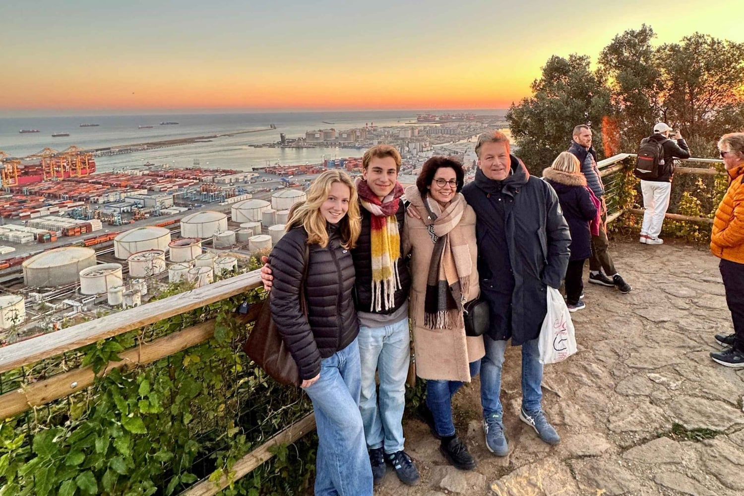 Panorama von Barcelona: Montjuïc, Seilbahn und Strand
