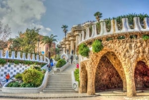 Barcelona: Park Güell Guided Tour