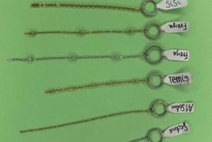 Barcelona: Personlige permanente armbånd med charms