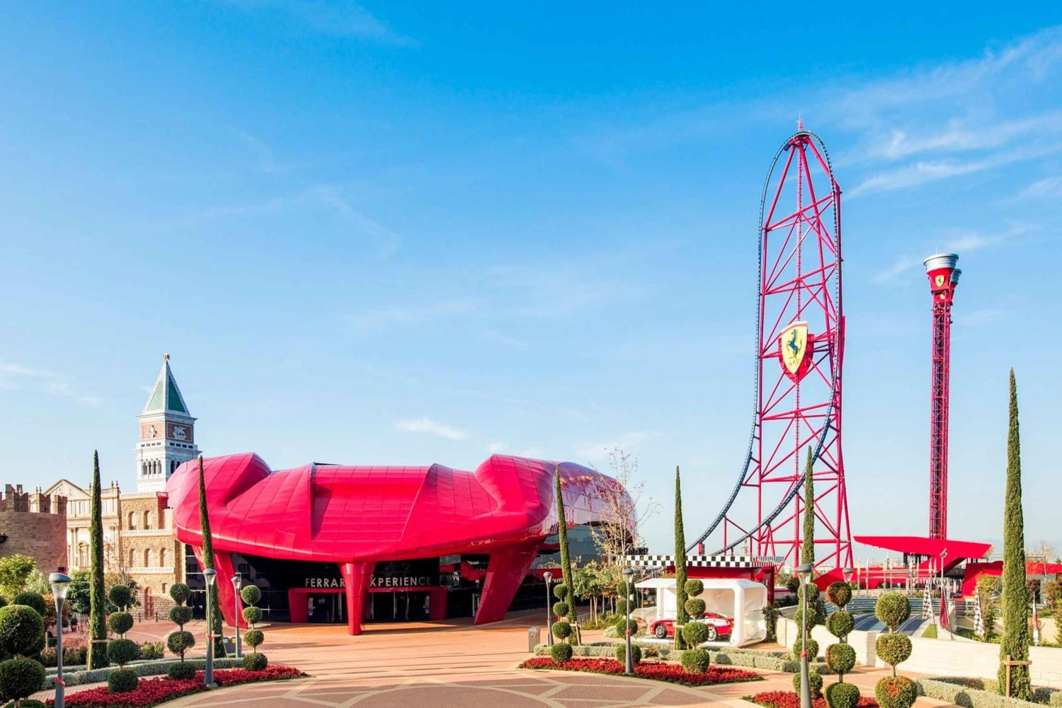 PortAventura og Ferrari Land: Heldagstur fra Barcelona