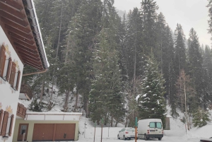 Prywatna wycieczka 1-dniowa na narty/snowboard do Andory lub Pyrinees